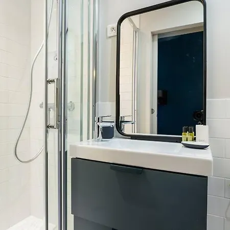 Cosy - Arc De Triomphe *